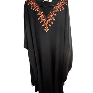 Smithsonian Institution Kimono Closed Robe Black Gold Embroidery